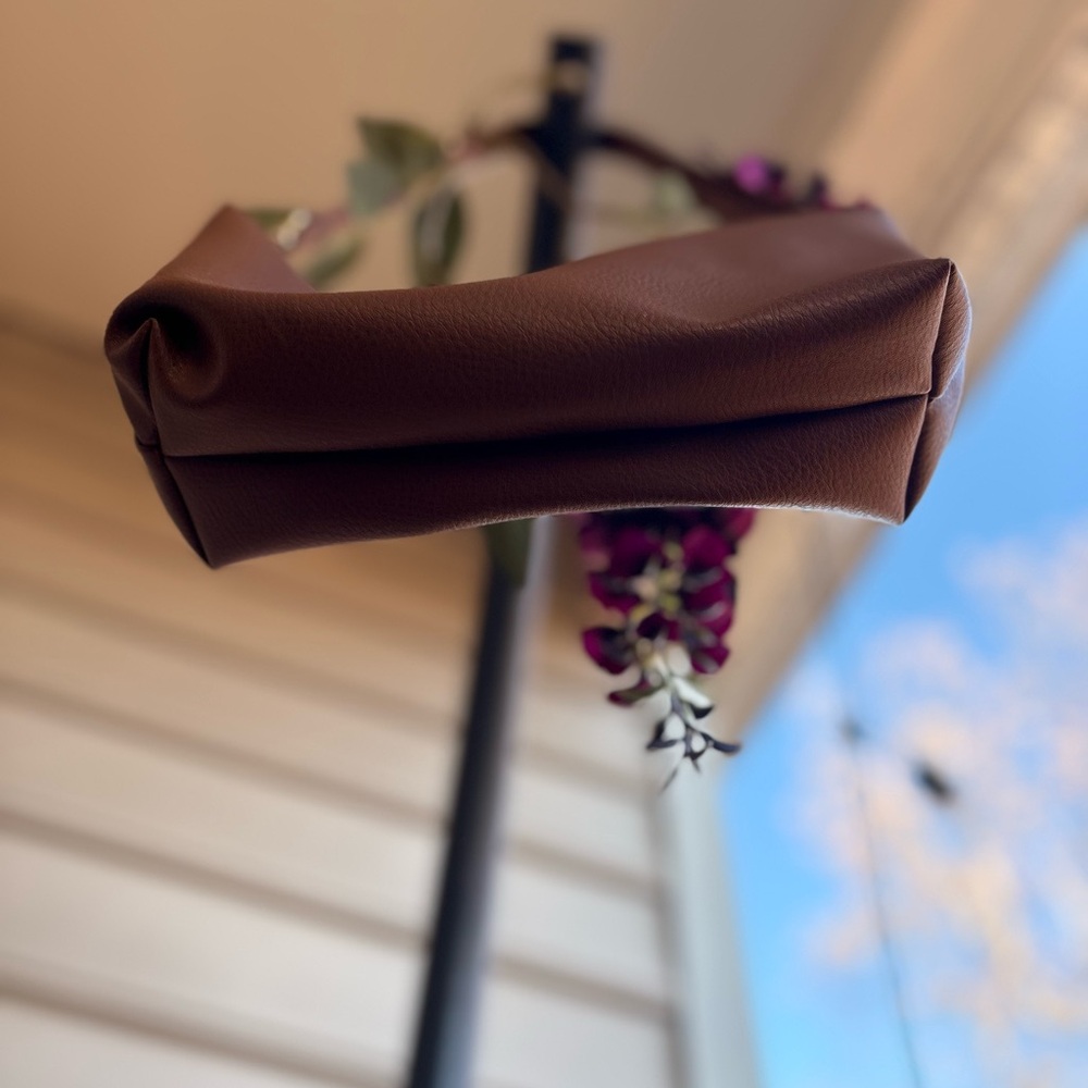 Mia K Collection Hobo Crossbody | Brown | Minimal & Versatile | Like-New - Picture 6 of 12